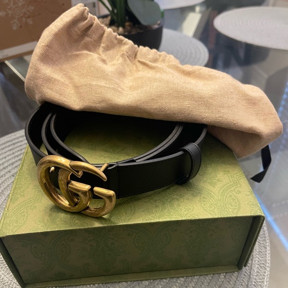 Gucci used belt with bag and box size 110 in great condition worn twice and real - Picture 3 of 10